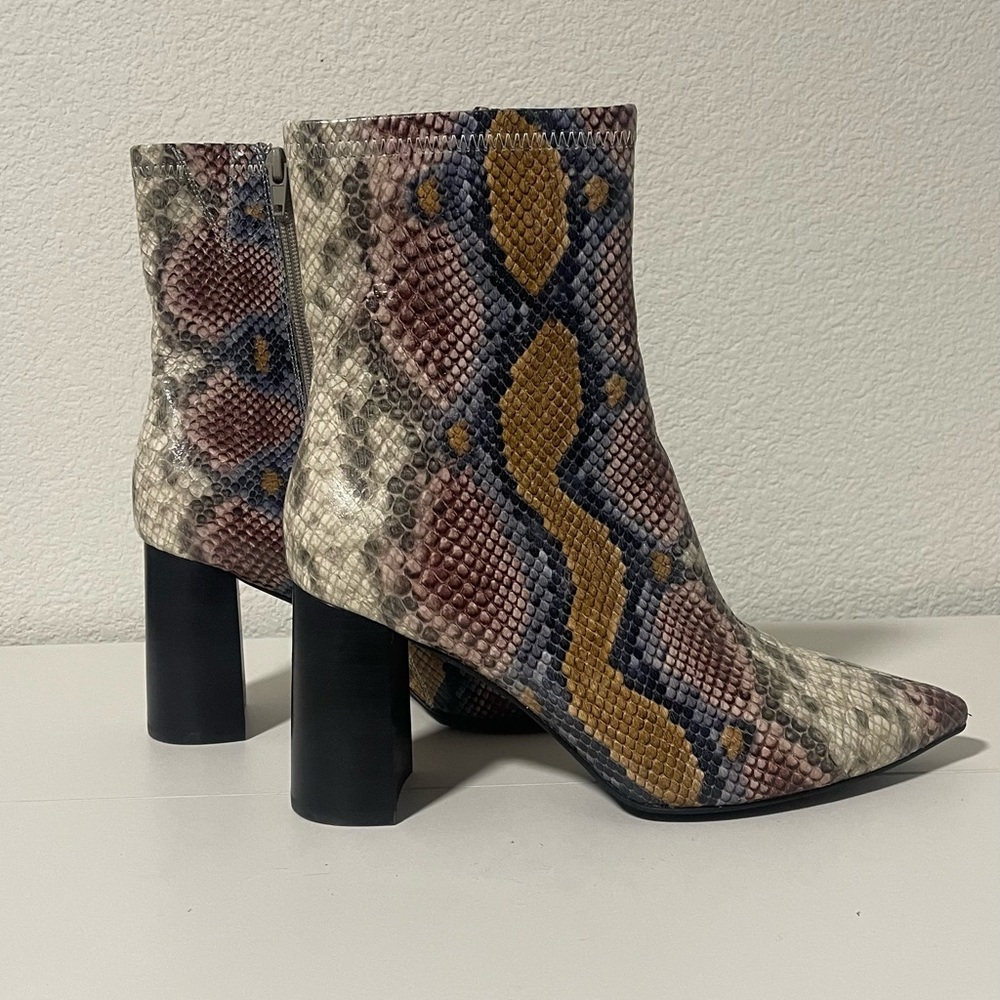 Jeffrey Campbell Siren Snakeskin Python Ankle Boots Block Heel Size 9 - Picture 3 of 12
